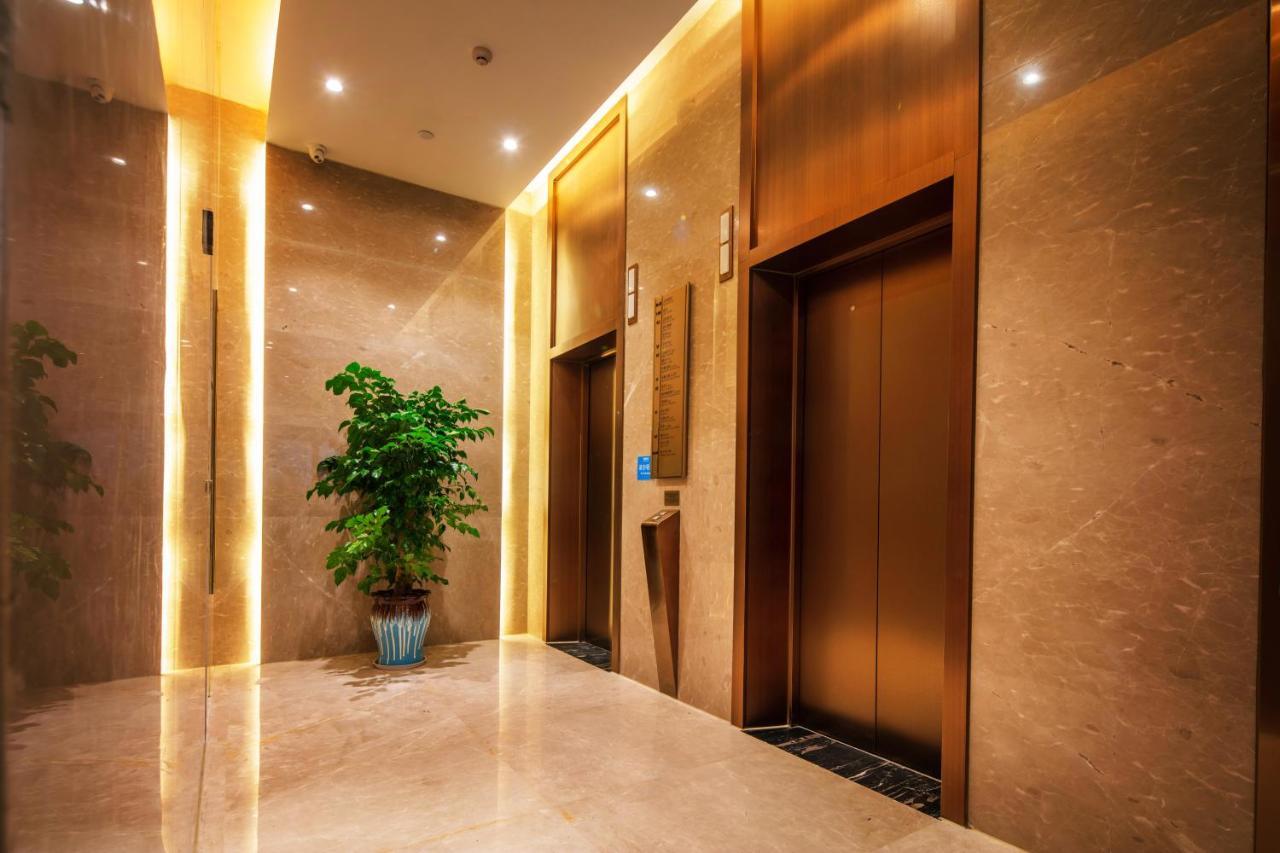 Wyndham Shiyan Downtown Hotel Bagian luar foto