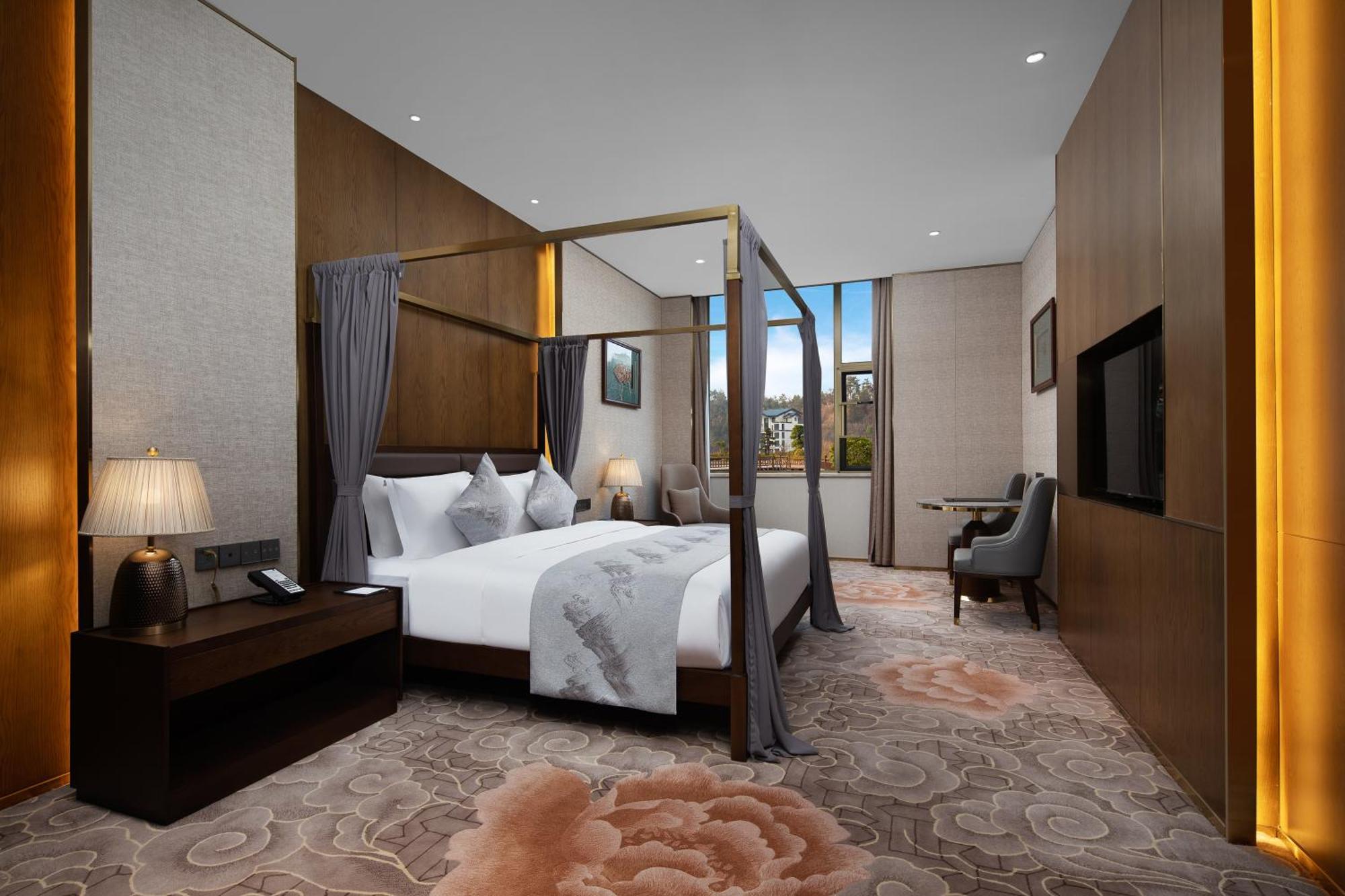 Wyndham Shiyan Downtown Hotel Bagian luar foto