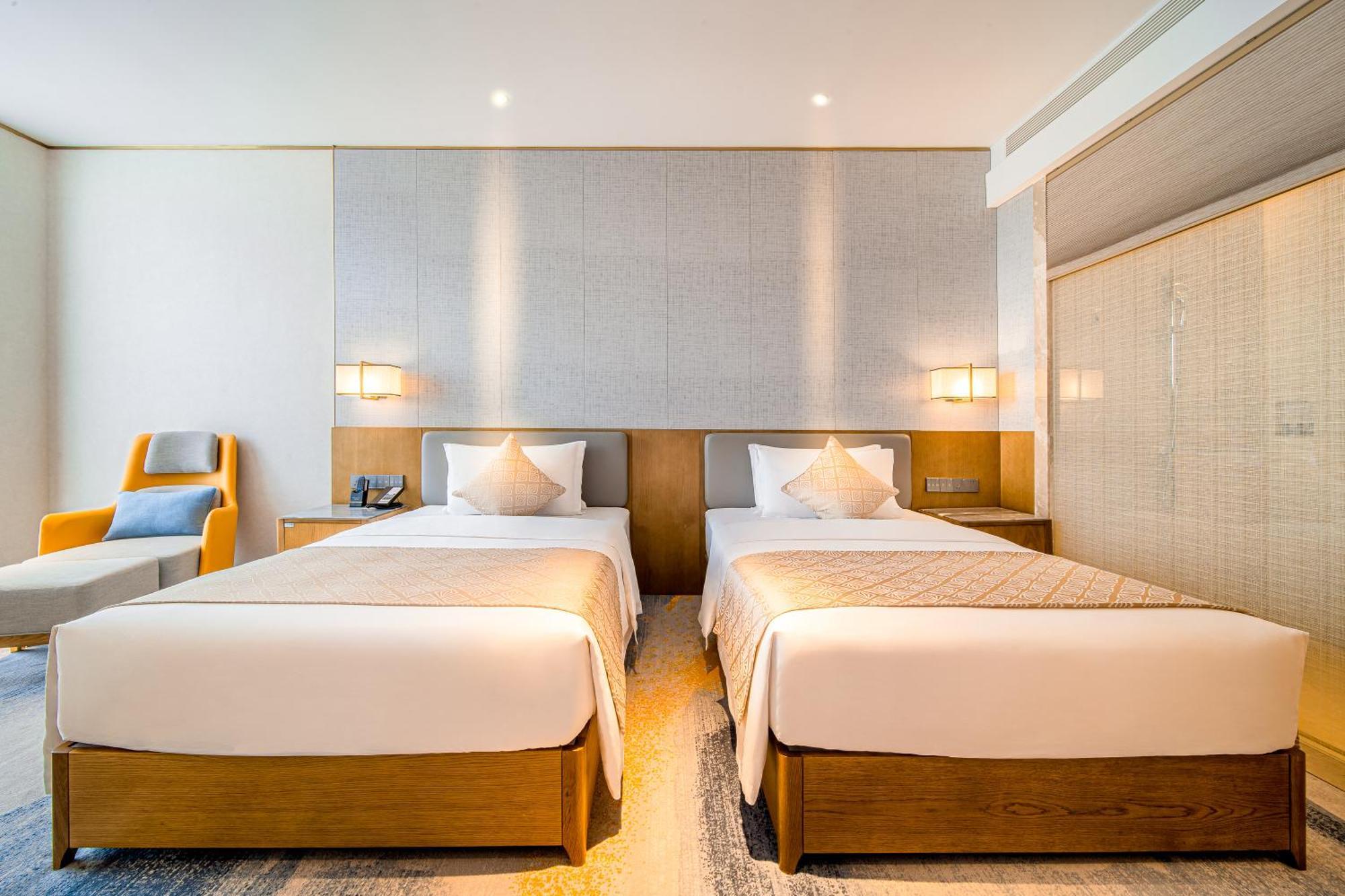 Wyndham Shiyan Downtown Hotel Bagian luar foto
